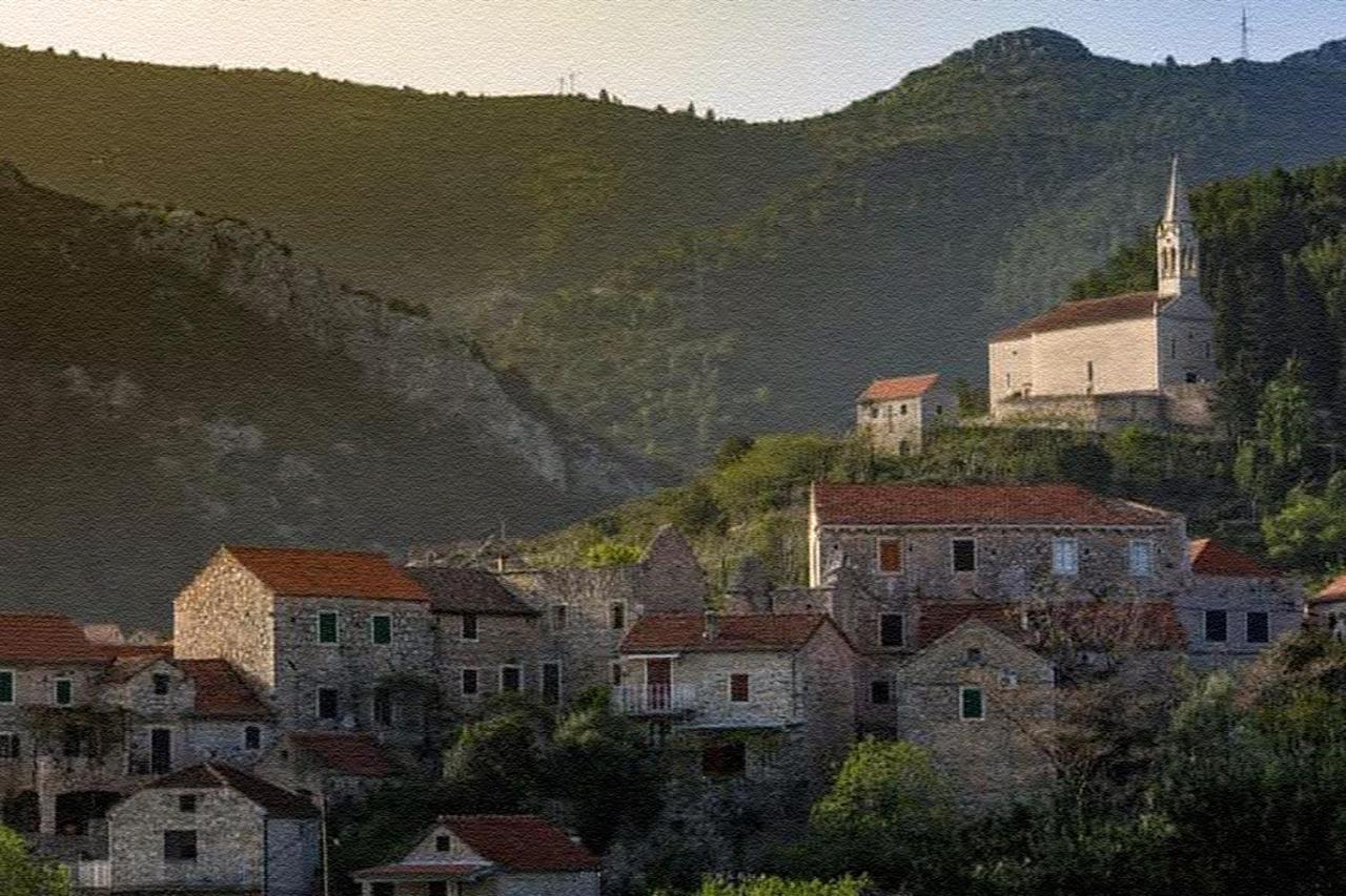 Heritage Apartments Kyra & Fox In Pitve, Hvar 외부 사진