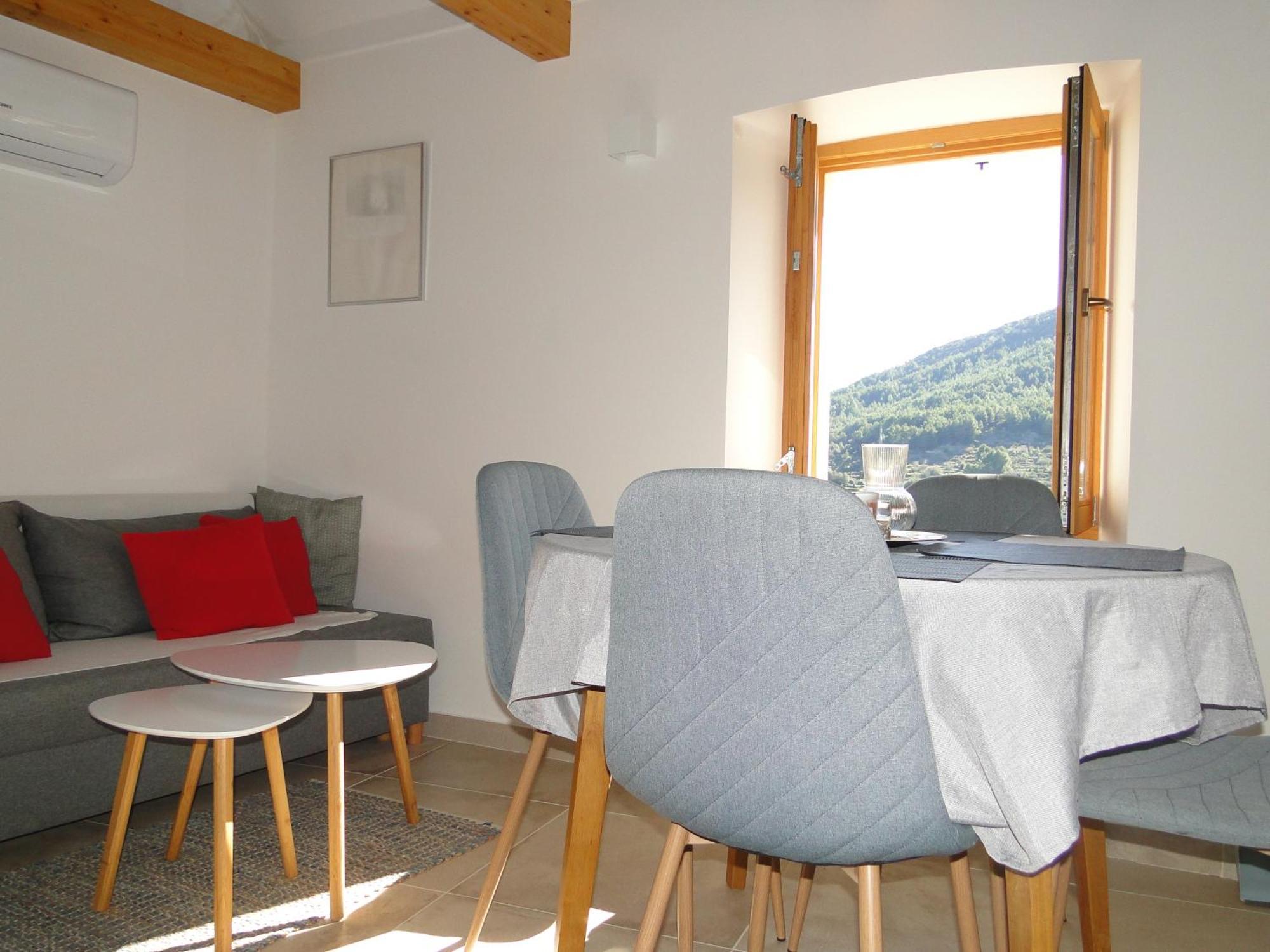 Heritage Apartments Kyra & Fox In Pitve, Hvar 외부 사진